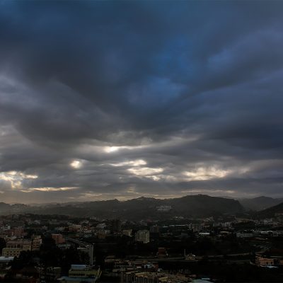 غيوم الصباح الباكر