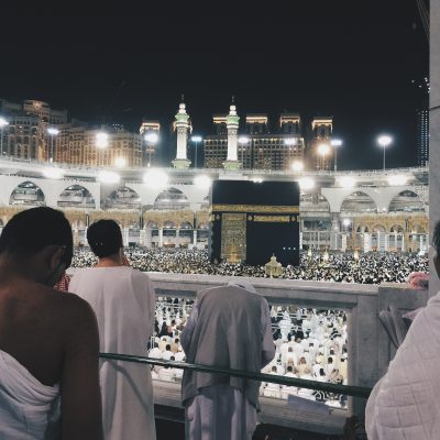 مَوّلاي إنّي ببابك قَد بَسطتُ  يَدي